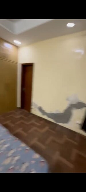 Room in 2.5 BHK Builder Floor at Sector 100 – for Rent