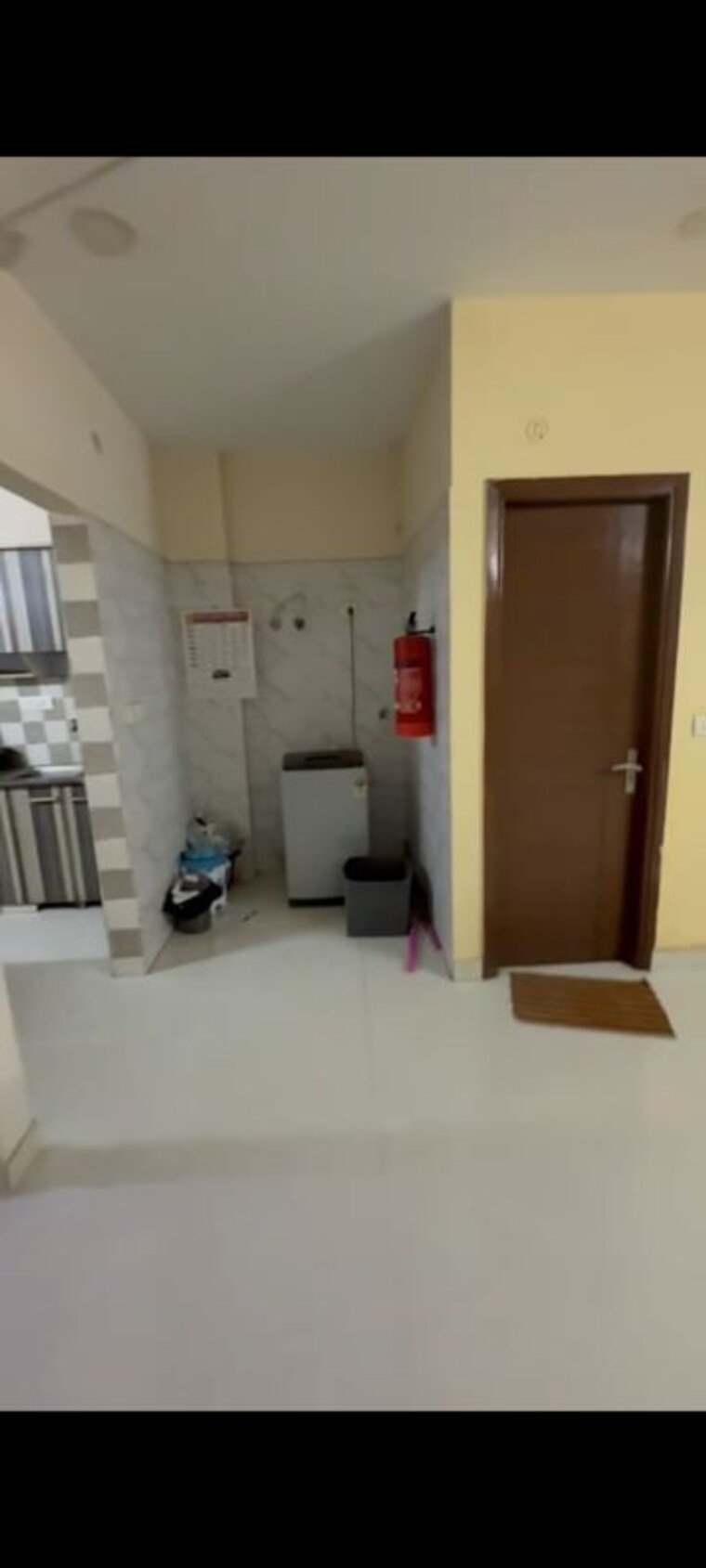 Bathroom, sector 100 2.5 Bedroom 2000 Sq.Ft. Builder Floor In Sector 100 Noida 10767931