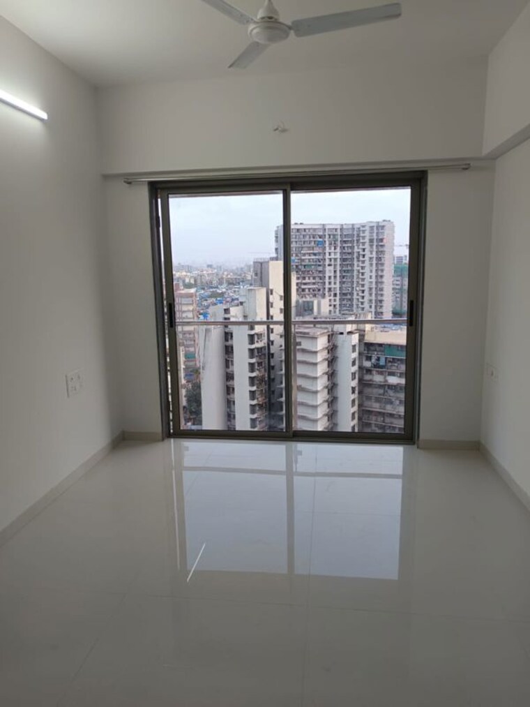 Room, h-rishabraj-serenity-decks 3 Bedroom 950 Sq.Ft. Apartment In Goregaon East Mumbai 10767937