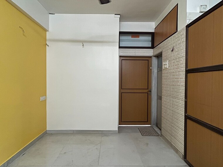 Room, chunabhatti 1 Bedroom 300 Sq.Ft. Apartment In Chunabhatti Mumbai 10767940