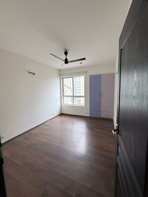 2.5 BHK Apartment For Rent in Sector 107