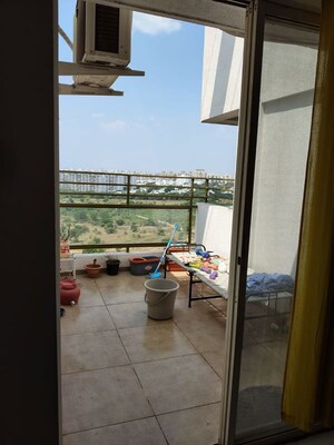 Room in 2 BHK Apartment at Guardian Hill Shire, Wagholi – for Sale