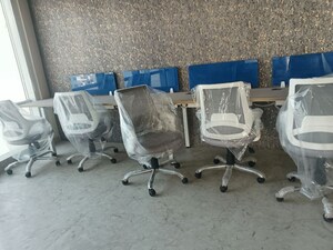  Office Space For Rent in Emaar The Palm Square, Sector 66