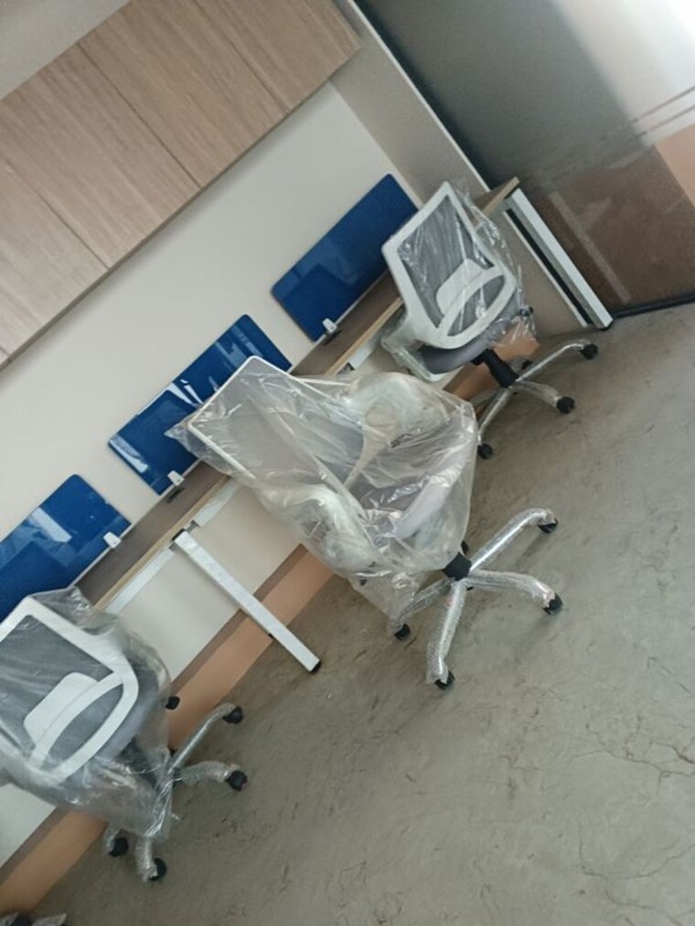 Team Area, emaar-the-palm-square Commercial Office Space 1536 Sq.Ft. In Sector 66 Gurgaon 10767965
