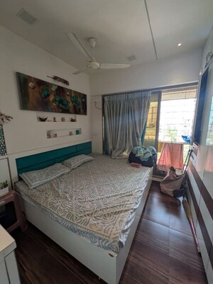 2 BHK Apartment For Rent in Kandivali West