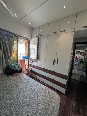 Master Bedroom in 2 BHK Apartment at Kandivali West – for Rent