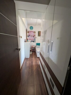  2 BHK Apartment at Kandivali West – for Rent