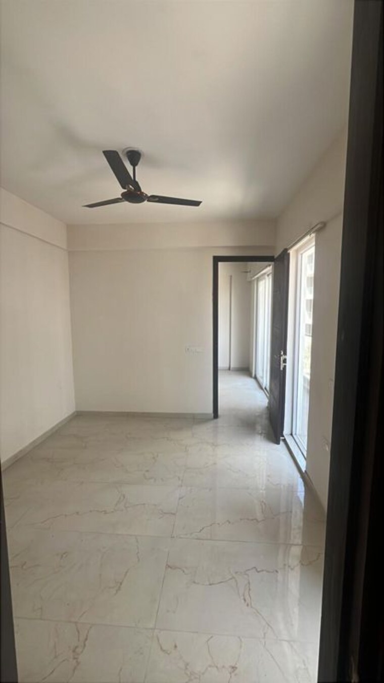 Room, smart-world-gems 2.5 Bedroom 1201 Sq.Ft. Apartment In Sector 89 Gurgaon 10768106