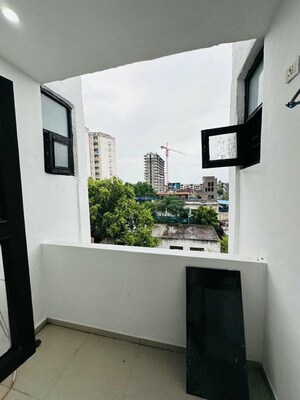 Balcony in 3 BHK Apartment at Pir Machalla – for Rent