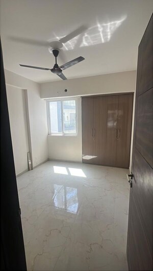 Bathroom in 2.5 BHK Apartment at Smart World Gems, Sector 89 – for Rent