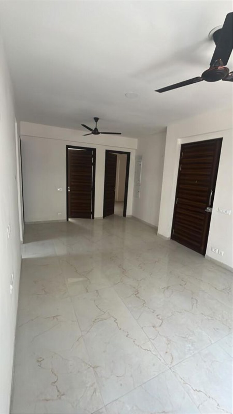 Room, smart-world-gems 2.5 Bedroom 1201 Sq.Ft. Apartment In Sector 89 Gurgaon 10768149