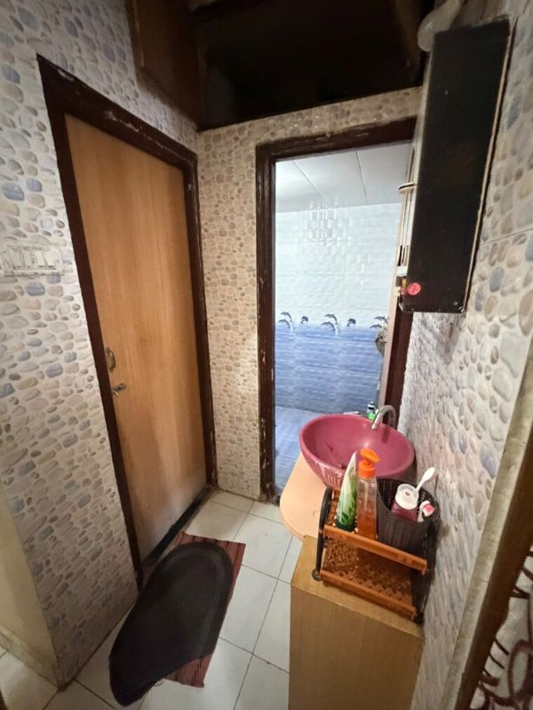 Living Room, swastik-park-chs 1 Bedroom 520 Sq.Ft. Apartment In Ghodbunder Road Thane 10768148
