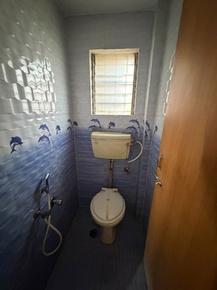 Bathroom, swastik-park-chs 1 Bedroom 520 Sq.Ft. Apartment In Ghodbunder Road Thane 10768148