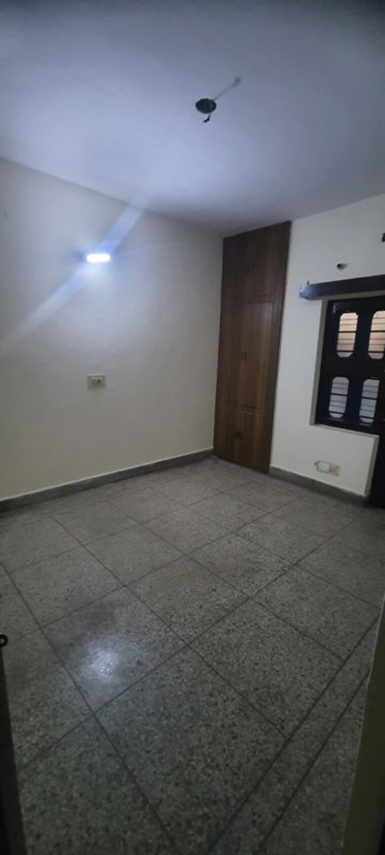Room, sector 8 2 Bedroom 160 Sq.Yd. Independent House In Sector 8 Faridabad 10768301