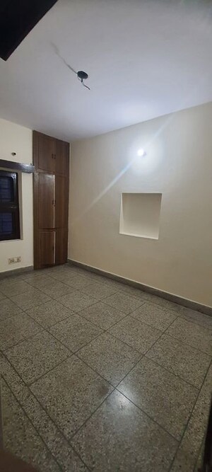 2 BHK Independent House For Rent in Sector 8