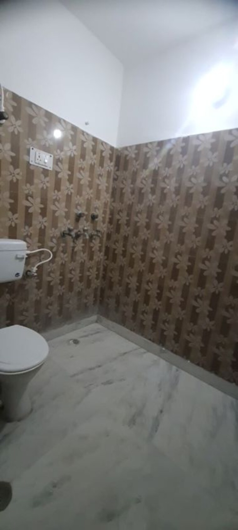 Bathroom, sector 8 2 Bedroom 160 Sq.Yd. Independent House In Sector 8 Faridabad 10768301