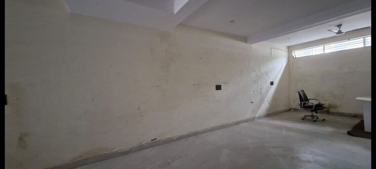 Floor Plan, sector 7 Commercial Showroom 250 Sq.Yd. In Sector 7 Faridabad 10768302
