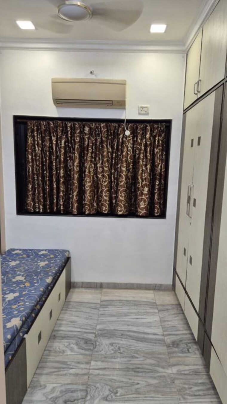 Bedroom, adarsh-nagar-society 2 Bedroom 500 Sq.Ft. Apartment In Worli Mumbai 10768311