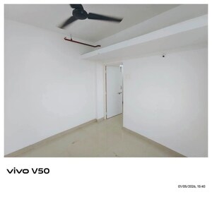 Room in 1 BHK Apartment at Goregaon Vivan, Goregaon West – for Rent