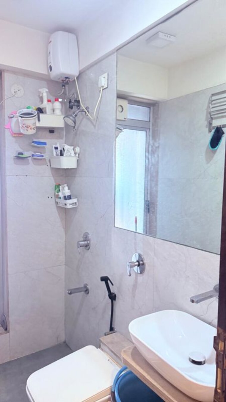 Bathroom, jawahar-nagar-chs-goregaon 2 Bedroom 600 Sq.Ft. Apartment In Goregaon West Mumbai 10768395