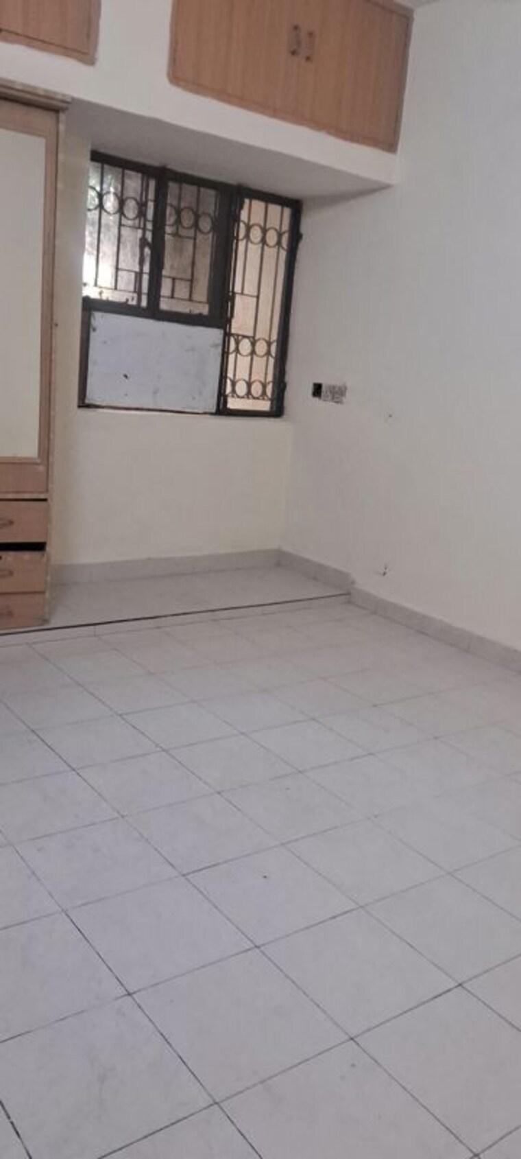 Bedroom, sarita vihar 2.5 Bedroom 1500 Sq.Ft. Apartment In Sarita Vihar Delhi 10768396