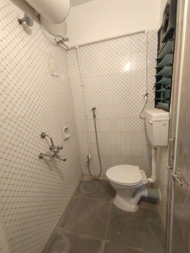 Bathroom, mahadkar-residency 1 Bedroom 600 Sq.Ft. Apartment In Paud Road Pune 10768418