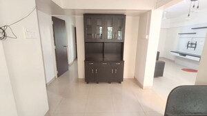 Room in 3 BHK Apartment at Mokate Heritage, Kothrud – for Rent