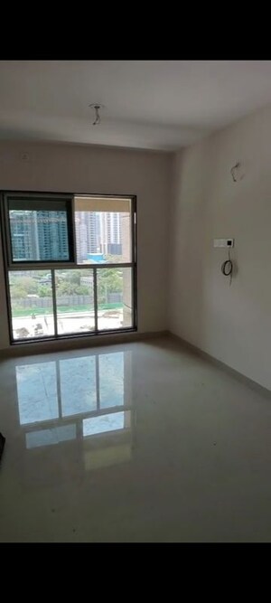 2 BHK Apartment For Rent in Tata Mills CHS, Parel