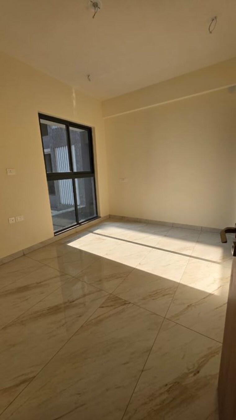 Room, raymond-the-invictus-by-gs 5 Bedroom 2000 Sq.Ft. Apartment In Pokhran Road No One Thane 10768450