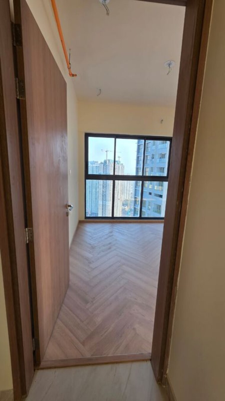 Room, raymond-the-invictus-by-gs 5 Bedroom 2000 Sq.Ft. Apartment In Pokhran Road No One Thane 10768450
