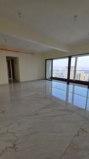 Room in 5 BHK Apartment at Raymond The Invictus By GS, Pokhran Road No One – for Sale