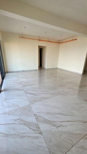 Room in 5 BHK Apartment at Raymond The Invictus By GS, Pokhran Road No One – for Sale