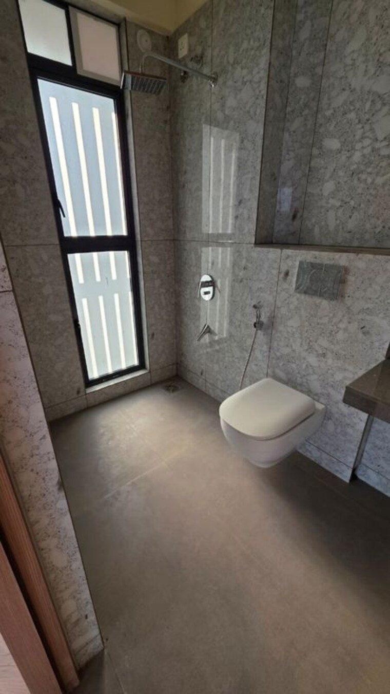 Bathroom, raymond-the-invictus-by-gs 5 Bedroom 2000 Sq.Ft. Apartment In Pokhran Road No One Thane 10768450