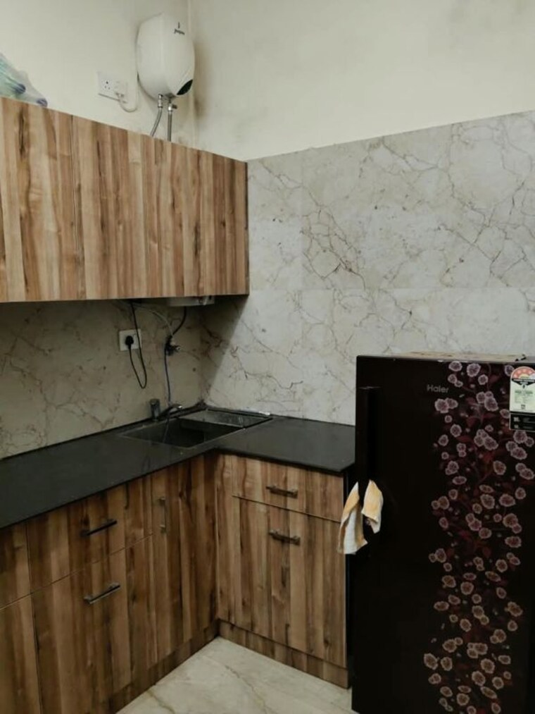Kitchen, sector 47 1 RK 400 Sq.Ft. Builder Floor In Sector 47 Gurgaon 10768454