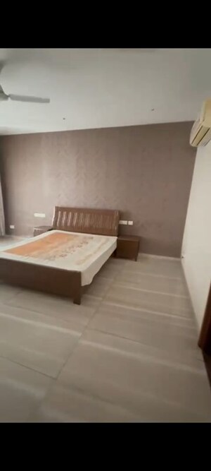 Furnished Amenities in 2 BHK Builder Floor at Sector 28 – for Rent