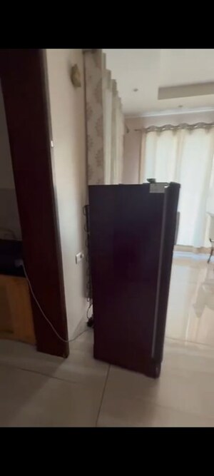 Bathroom in 2 BHK Builder Floor at Sector 28 – for Rent