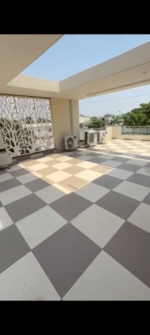Bedroom in 2 BHK Builder Floor at Sector 28 – for Rent