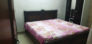 1 RK Builder Floor For Rent in Sector 18