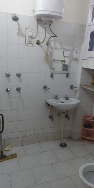 Bathroom in 2 BHK Builder Floor at Sector 51 – for Rent