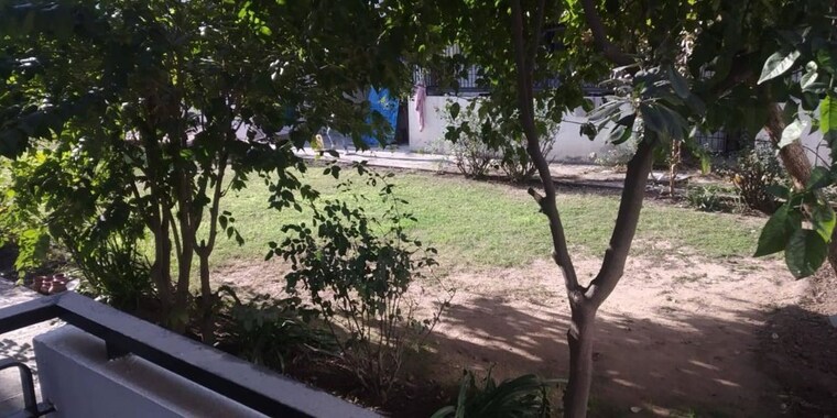 Garden, sector 51 2 Bedroom 1000 Sq.Ft. Builder Floor In Sector 51 Chandigarh 10768471