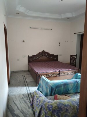 3 BHK Builder Floor For Rent in Sector 21