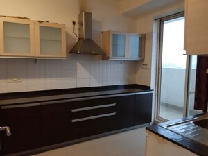 Kitchen in 4 BHK Apartment at Bestech Park View Spa, Sector 47 – for Sale