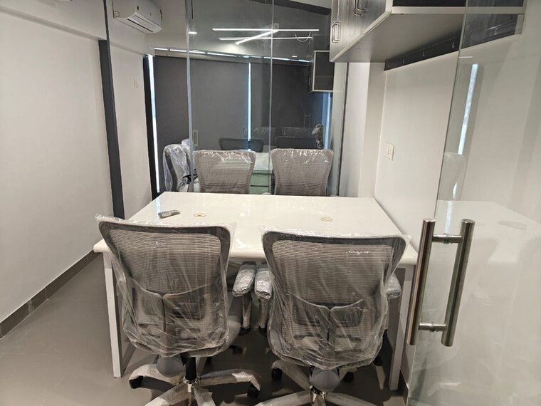 Team Area, vijayalaxmi-93-east Commercial Office Space 260 Sq.Ft. In Andheri East Mumbai 10768524