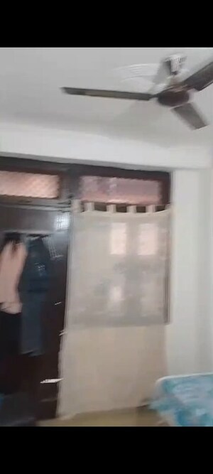 Furnished Amenities in 2 BHK Builder Floor at Mahavir Enclave – for Rent