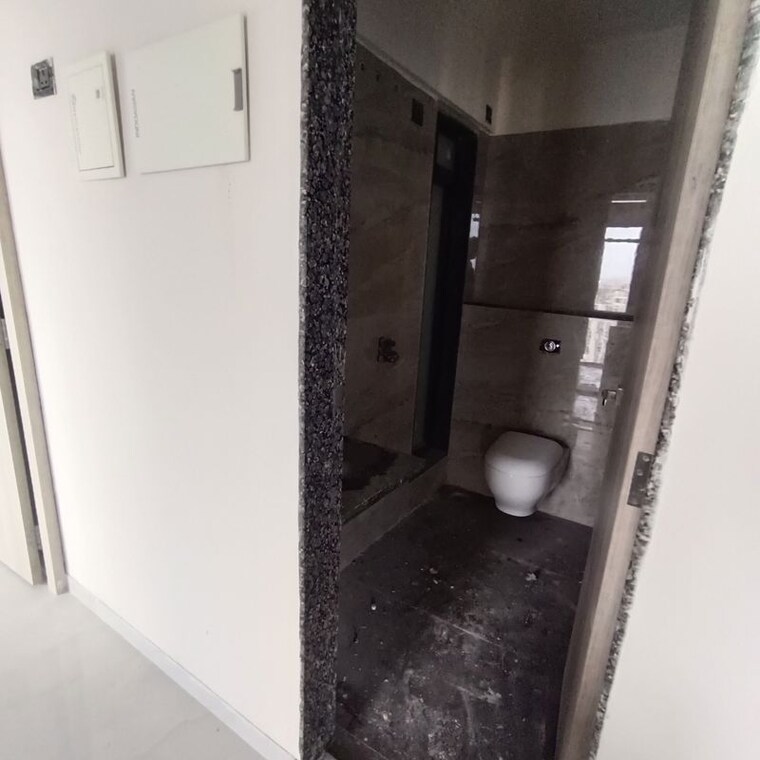 Bathroom, paradigm-antalya 2 Bedroom 601 Sq.Ft. Apartment In Oshiwara Mumbai 10768550