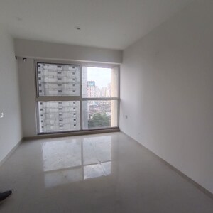 Room in 1 BHK Apartment at Transcon Triumph Tower 2, Andheri West – for Rent