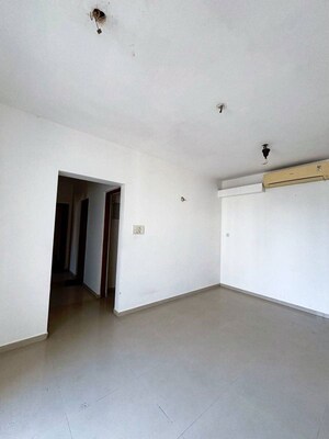 Room in 2 BHK Apartment at Sector 16 Ghansoli – for Rent