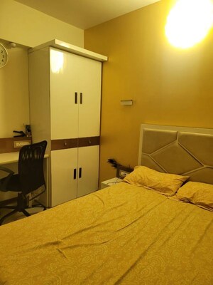 Master Bedroom in 2 BHK Apartment at Sector 16 Ghansoli – for Rent