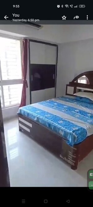 Bedroom in 1 BHK Apartment at Lodha Amara, Kolshet Road – for Rent