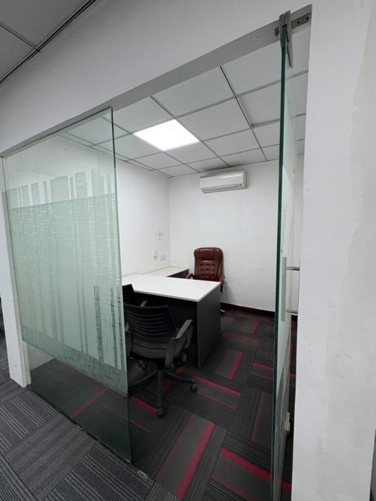 Team Area, sector 63 Commercial Office Space 1400 Sq.Ft. In Sector 63 Noida 10768600